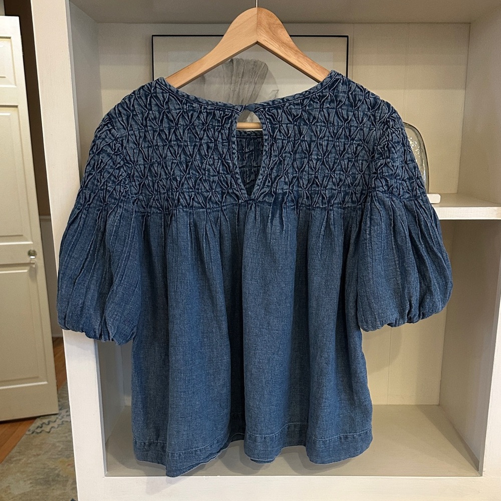 Anthropologie Liza smocked denim blouse - medium - Picture 2 of 3